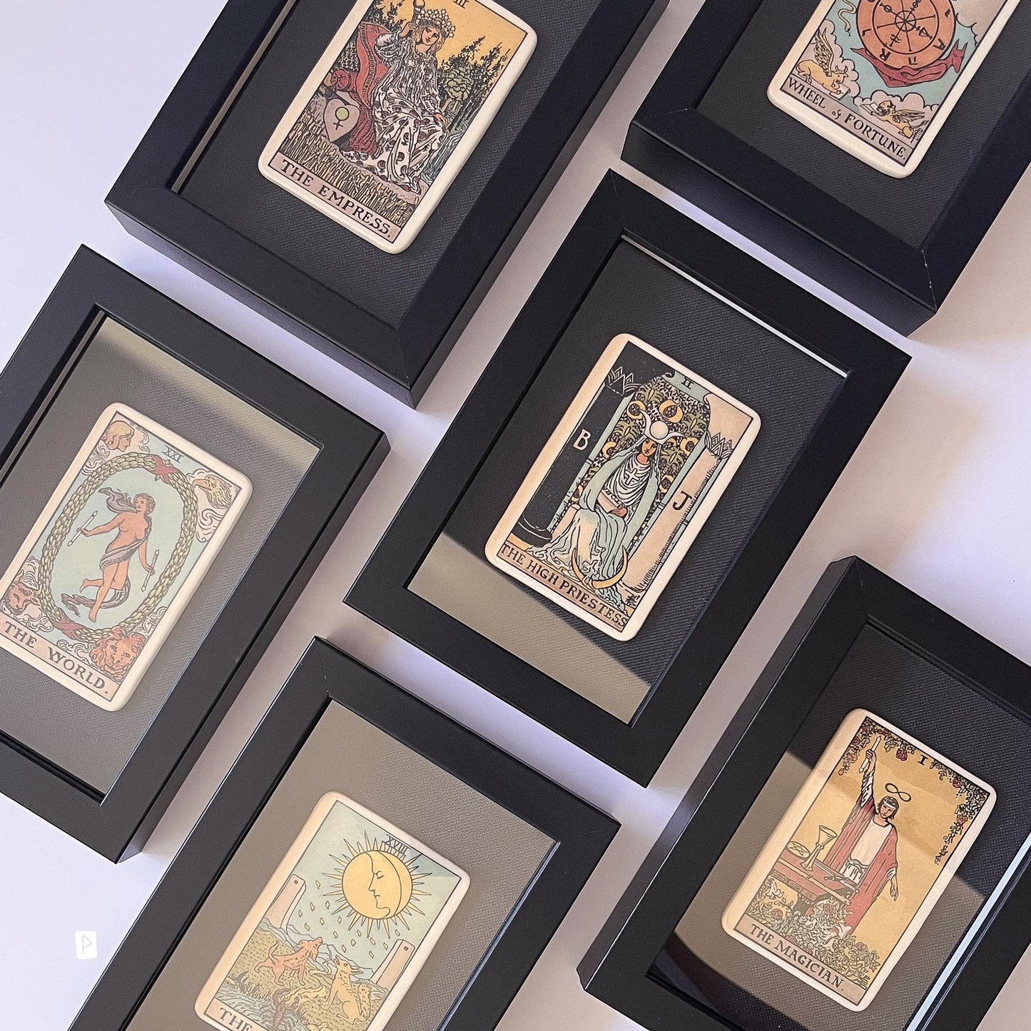 CARTA DE TAROT DE CERÁMICA ENMARCADA