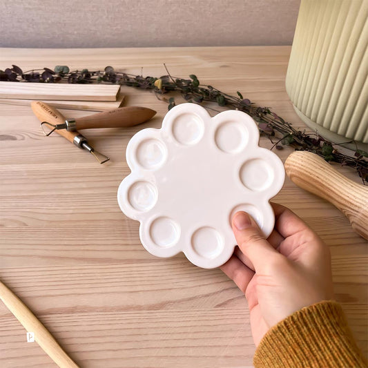 Paleta de cerámica para acuarela flor blanca