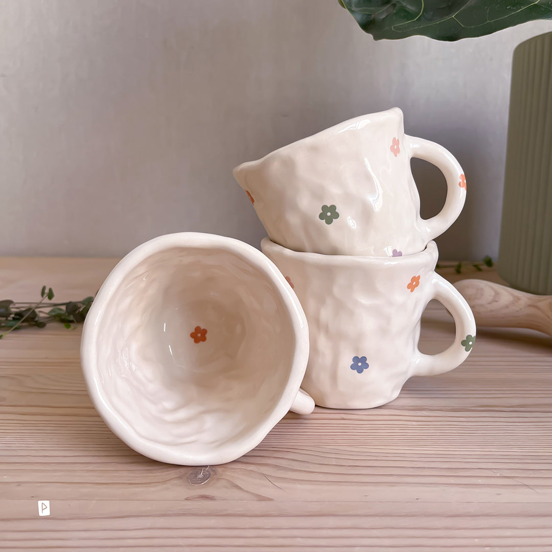 TAZA DE CERÁMICA CON FLORES PERSONALIZABLE